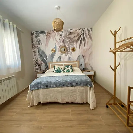 Casitas El Raso * Aldeamayor de San Martin